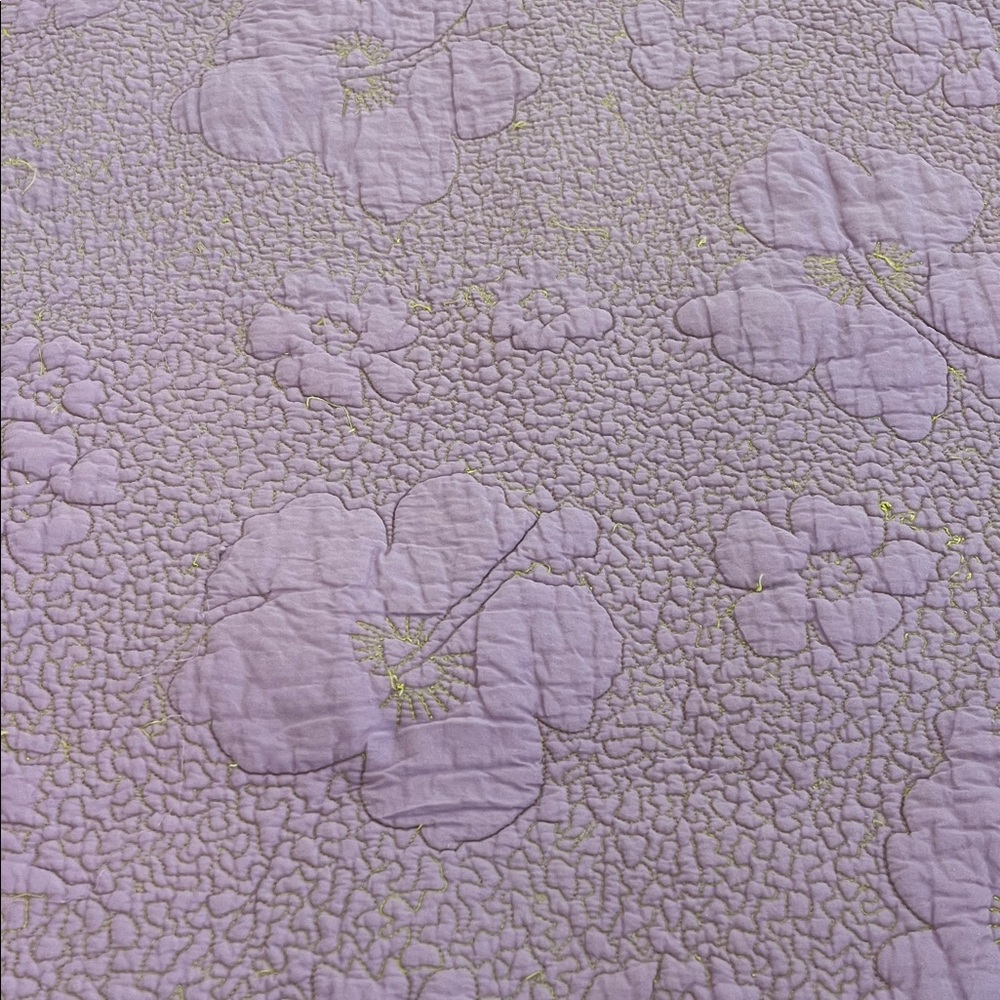Floral Lavender Quilted Bedspread - Picture 3 of 8